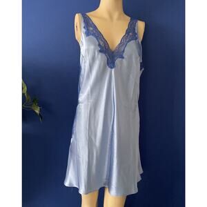 JONES NEW YORK Large SLEEVELESS SHORT BLUE NIGHTGOWN Lace TRIM POLYESTER
